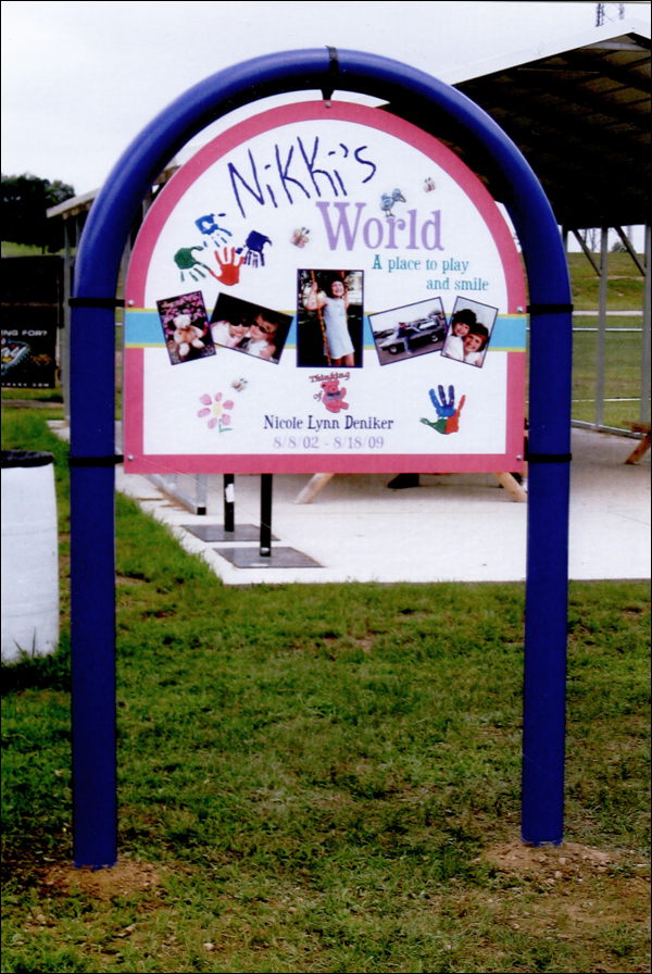 Nikki's World Playgound & Park Sign